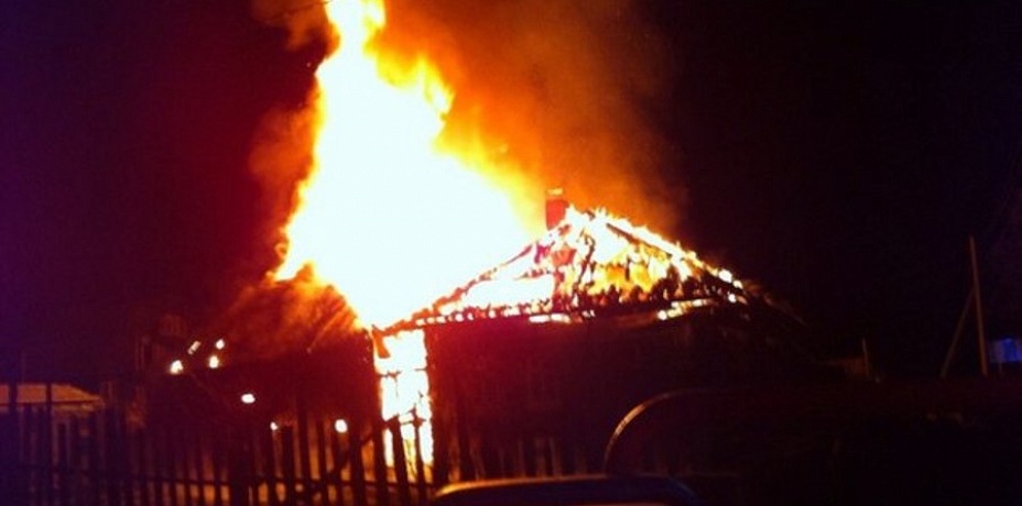 Пожилые супруги заживо сгорели в доме в Чебаркульском районе