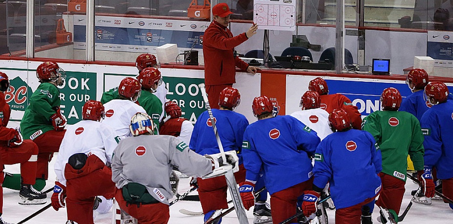 Четверо южноуральцев вызваны в сборную России по хоккею для подготовки к молодежному чемпионату мира