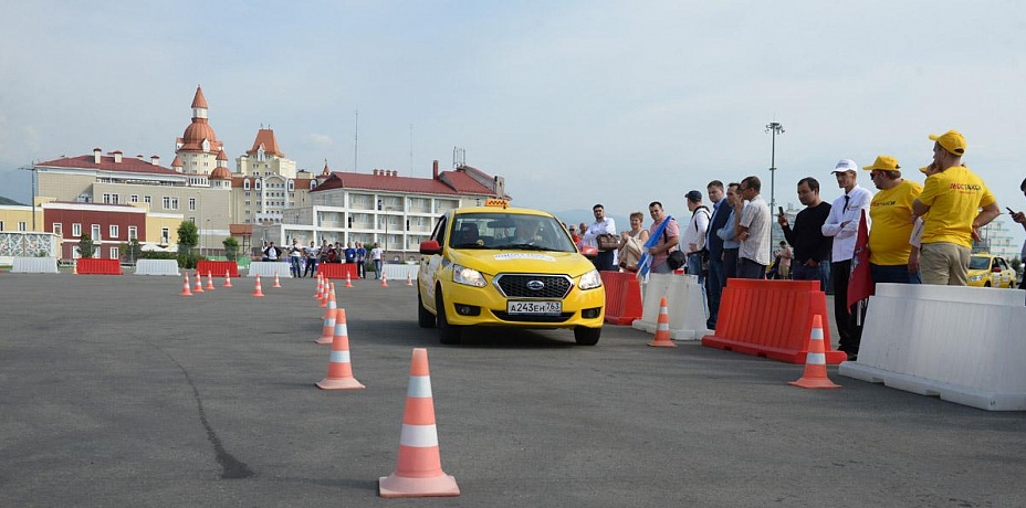 Три уральских таксиста выполнят сверхсложные задания на трассе Формулы-1 в Сочи