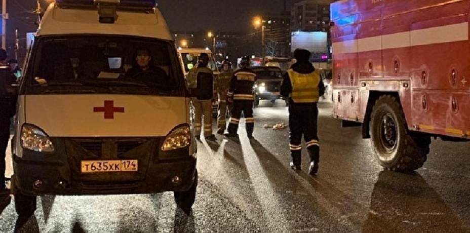 На Братьев Кашириных машина такси сбила троих пешеходов