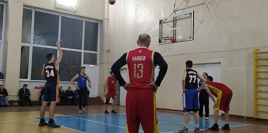 Букмекерские конторы принимали ставки на любительские баскетбольные матчи в Копейске