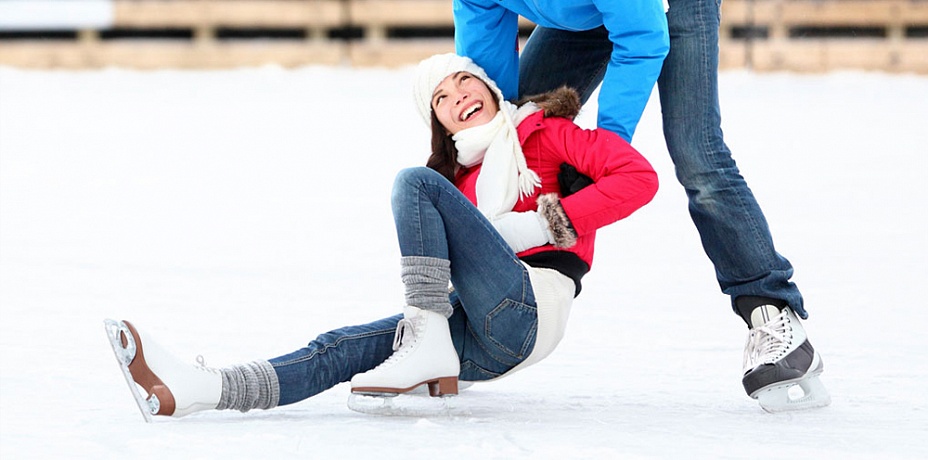 Эксперты объяснили, в каких коньках получится устоять на льду